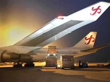 61.1萬噸！鄭州機(jī)場貨運(yùn)量已超去年 “雙貨航”支撐鄭州樞紐貨運(yùn)再突破